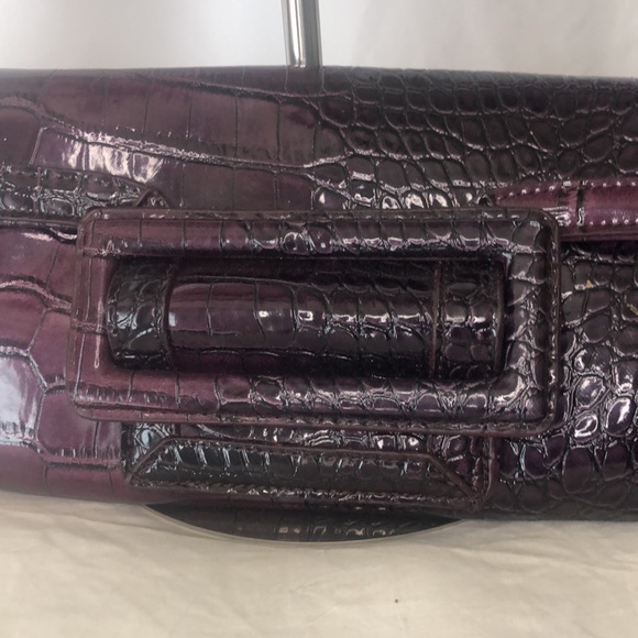 SQUARED BY SONDRA ROBERTS purple faux patent leather croc clutch. Detach straps. - Picture 2 of 12
